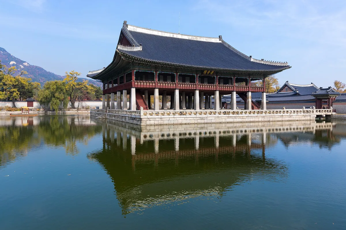 Gyeonghoeru banquet pavilion on its pond at Gyeongbokgung Palace, Seoul, South Korea